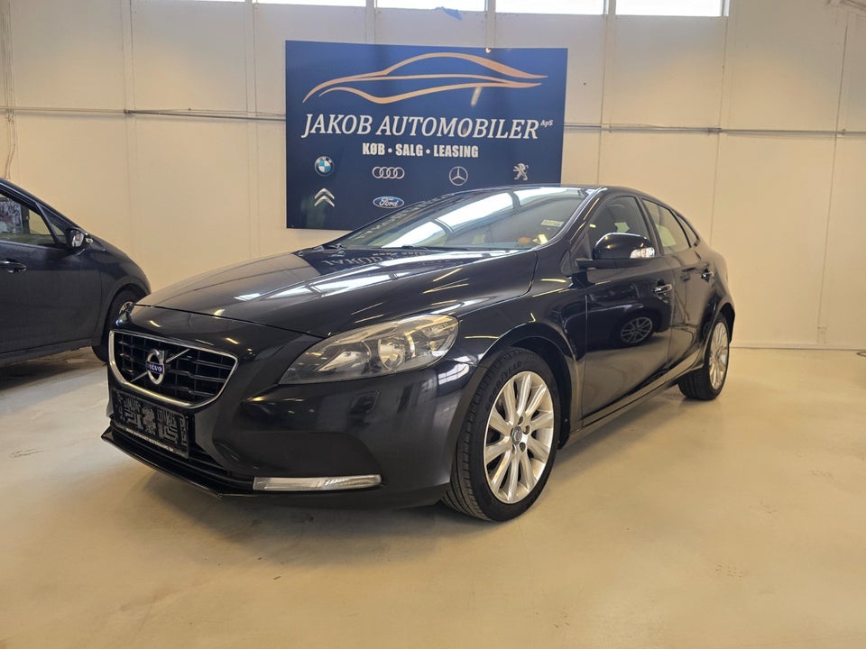 Volvo V40 1,6 D2 115 Kinetic 5d