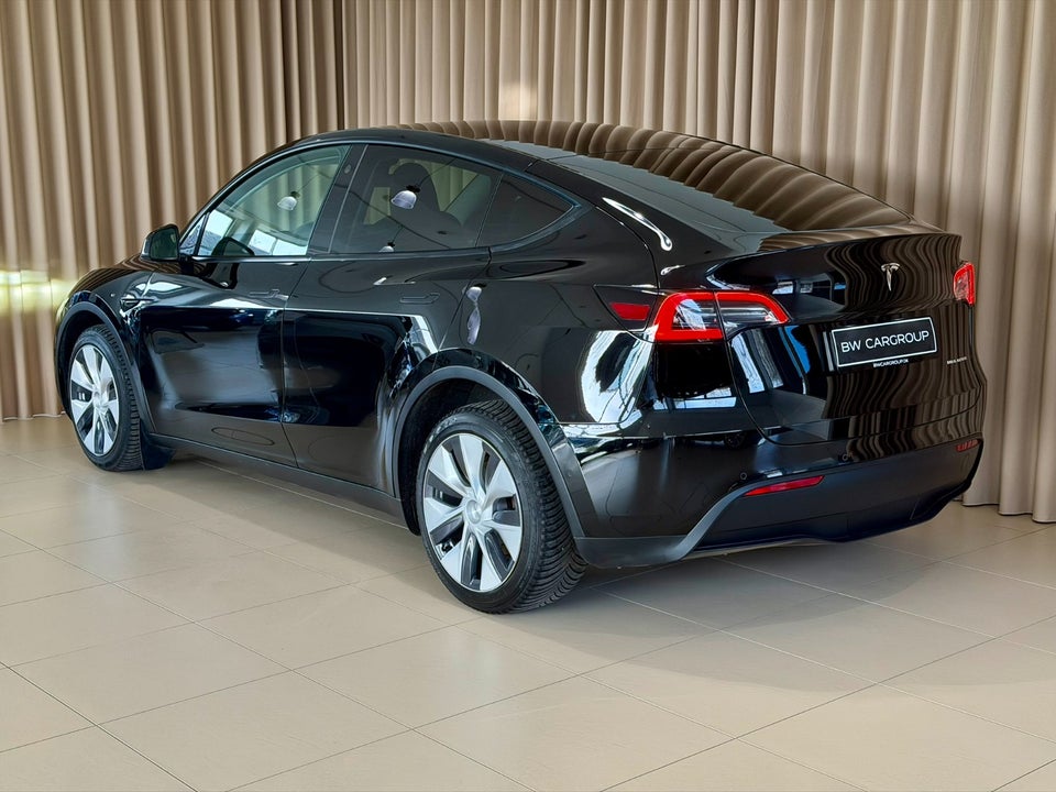 Tesla Model Y Long Range AWD 5d