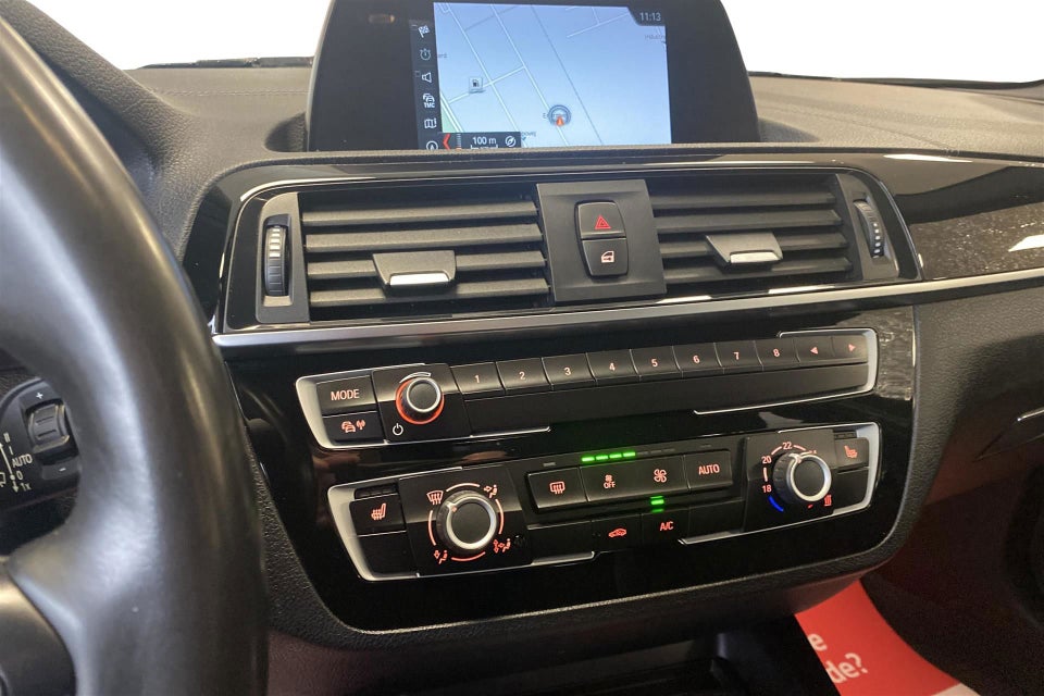 BMW 118i 1,5 Connected aut. 5d