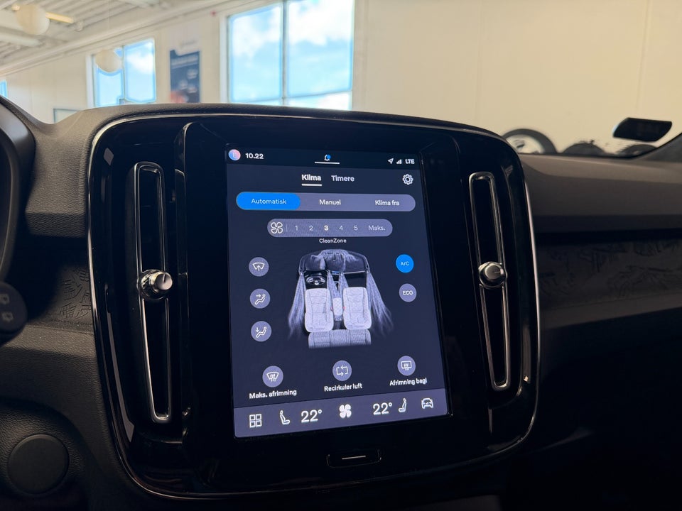 Volvo XC40 ReCharge Extended Range Core 5d