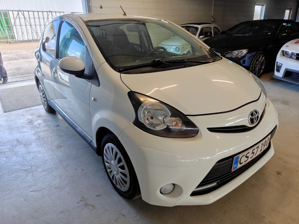 Toyota Aygo 1,0 VVT-i T2 5d