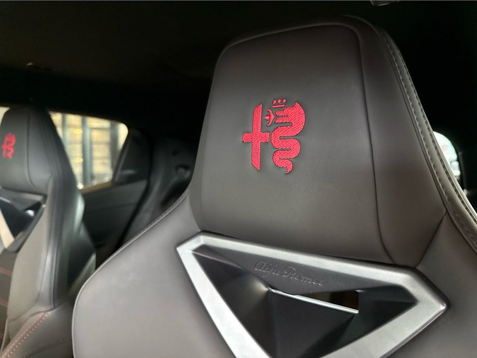 Alfa Romeo Junior Elettrica Speciale 5d