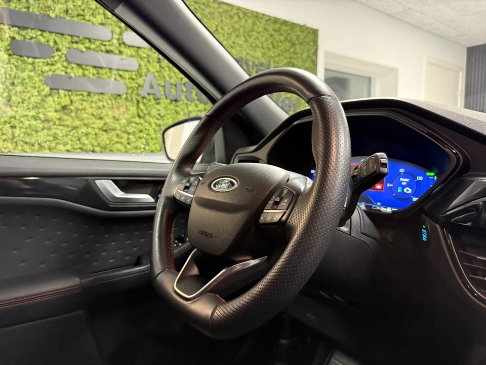 Ford Kuga 2,5 PHEV ST-Line X CVT 5d