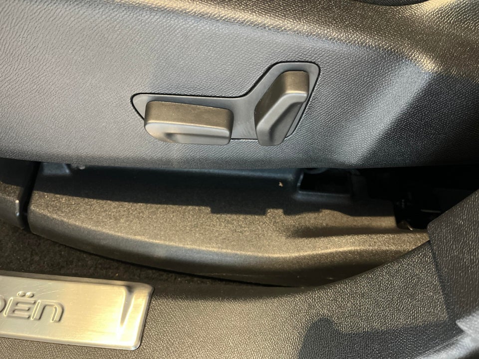 Citroën C5 Aircross 1,6 Hybrid Shine EAT8 5d