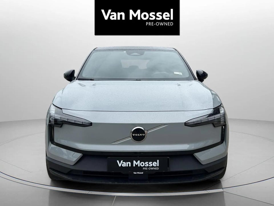 Volvo EX30 Extended Range Plus 5d