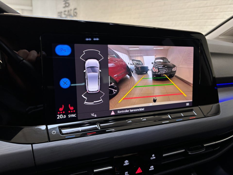 VW Golf VIII 1,5 eTSi 150 1st Edition DSG 5d