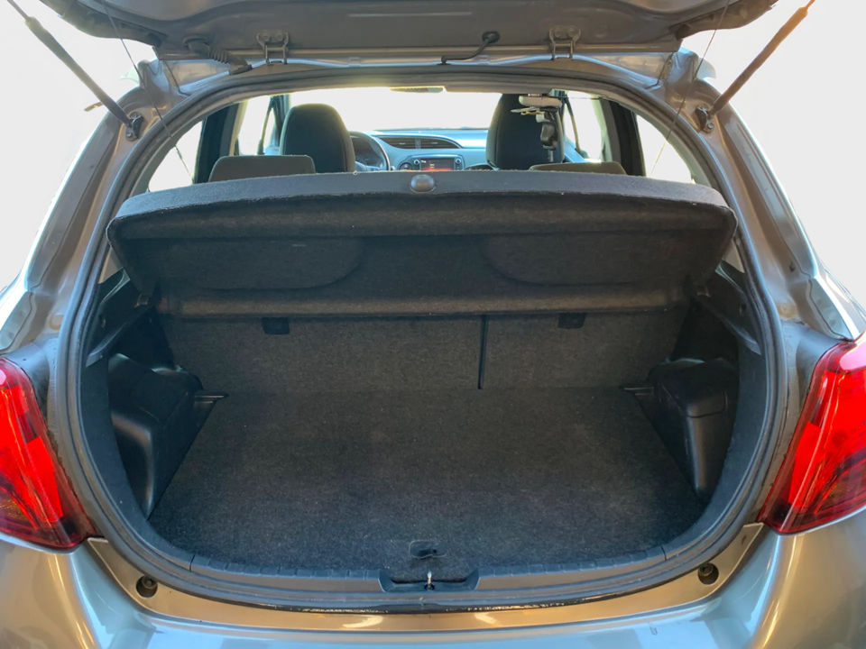 Toyota Yaris 1,0 VVT-i T1 5d