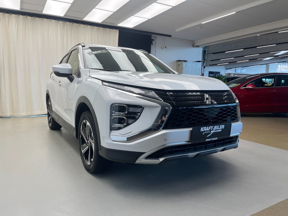 Mitsubishi Eclipse Cross 2,4 PHEV Limited CVT 4WD 5d