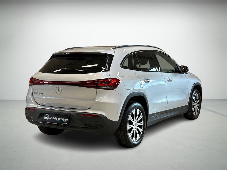 Mercedes EQA250 Progressive 5d