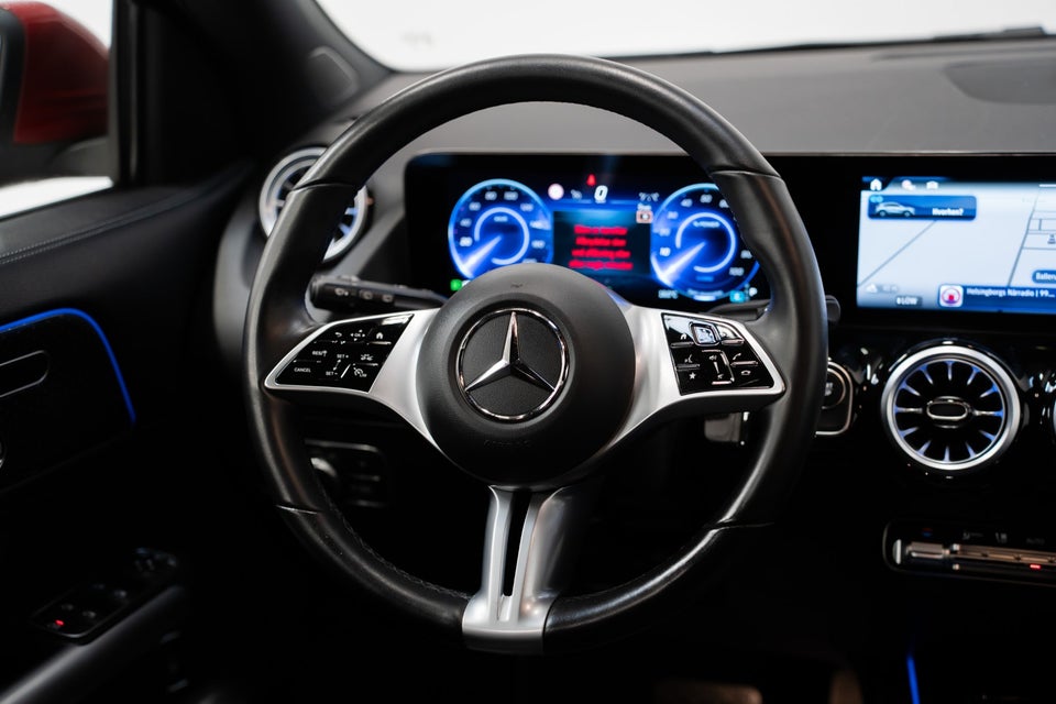 Mercedes EQA300 Progressive Advance 4Matic 5d