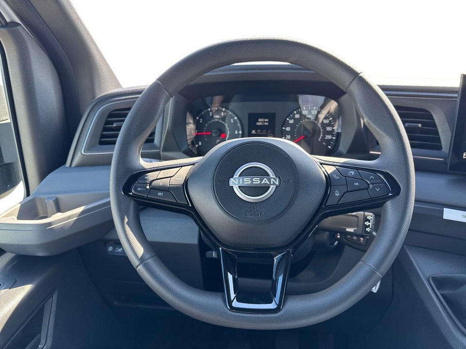 Nissan Interstar 2,3 dCi 150 L2H2 Tekna Van