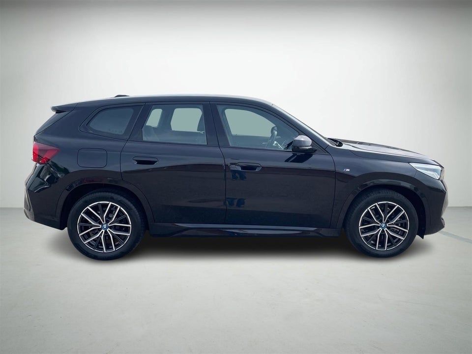BMW iX1 xDrive30 M-Sport 5d