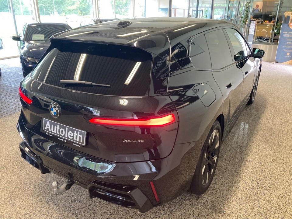 BMW iX xDrive45 M-Sport 5d