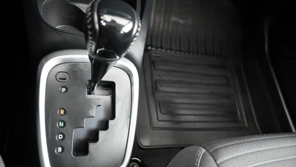 Toyota Yaris 1,5 Hybrid H2 e-CVT 5d