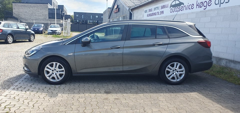Opel Astra 1,6 CDTi 136 Dynamic Sports Tourer 5d