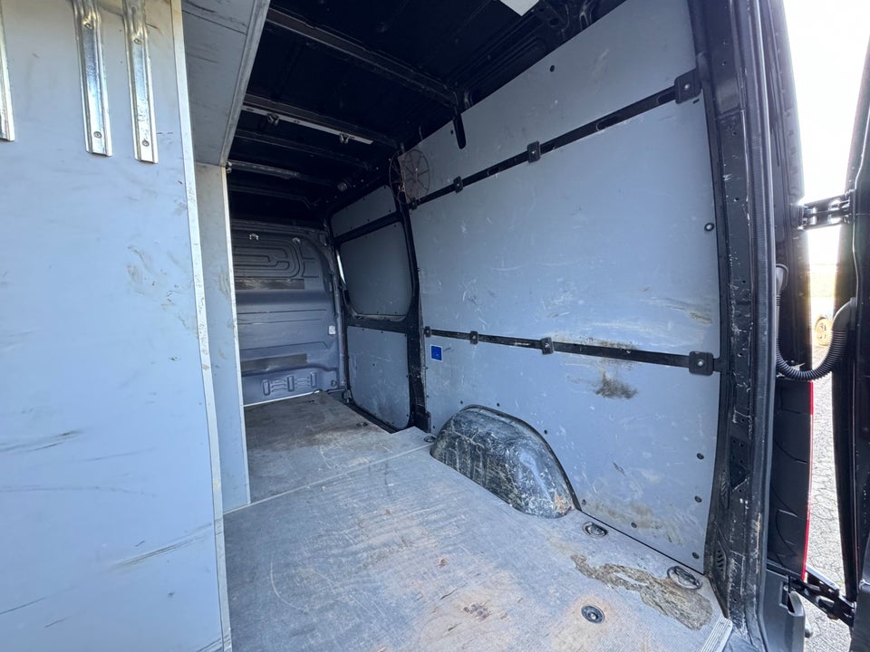Mercedes Sprinter 319 3,0 CDi A2 Kassevogn RWD