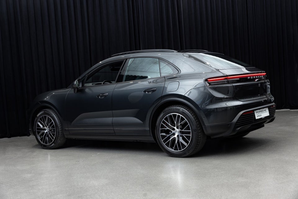 Porsche Macan 5d