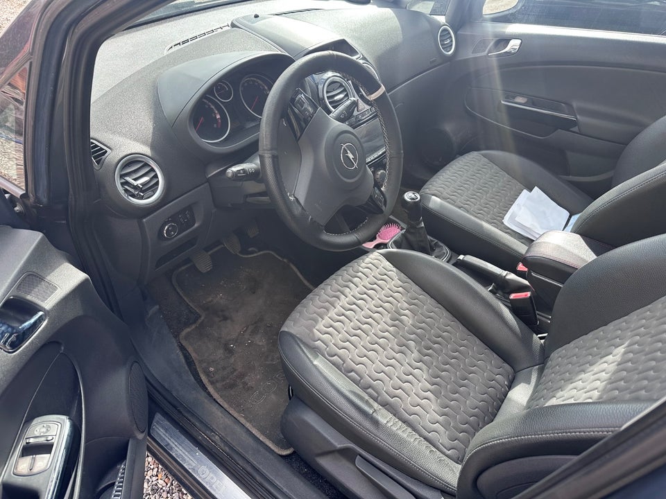 Opel Corsa 1,3 CDTi 95 Cosmo eco 5d