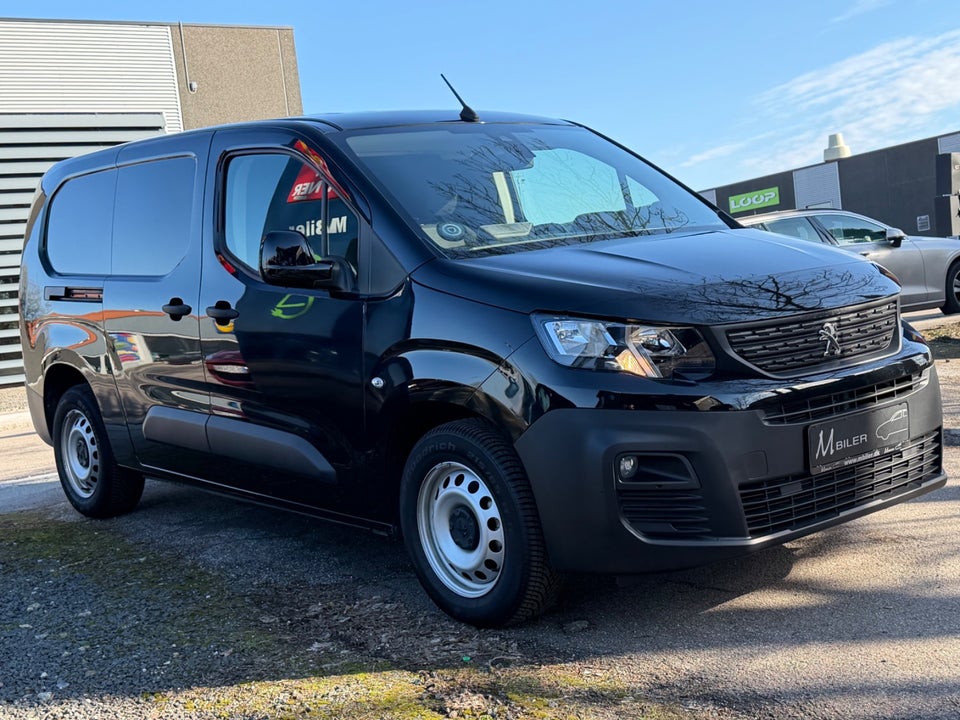 Peugeot e-Partner 50 L2V2 Plus Van