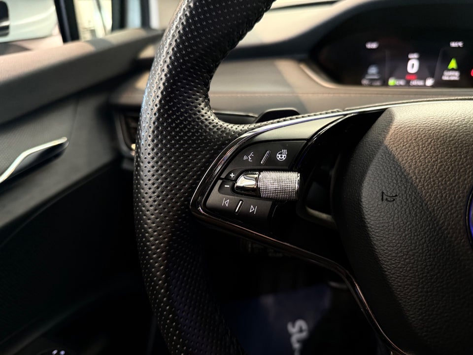 Skoda Enyaq 80 iV Suite 5d