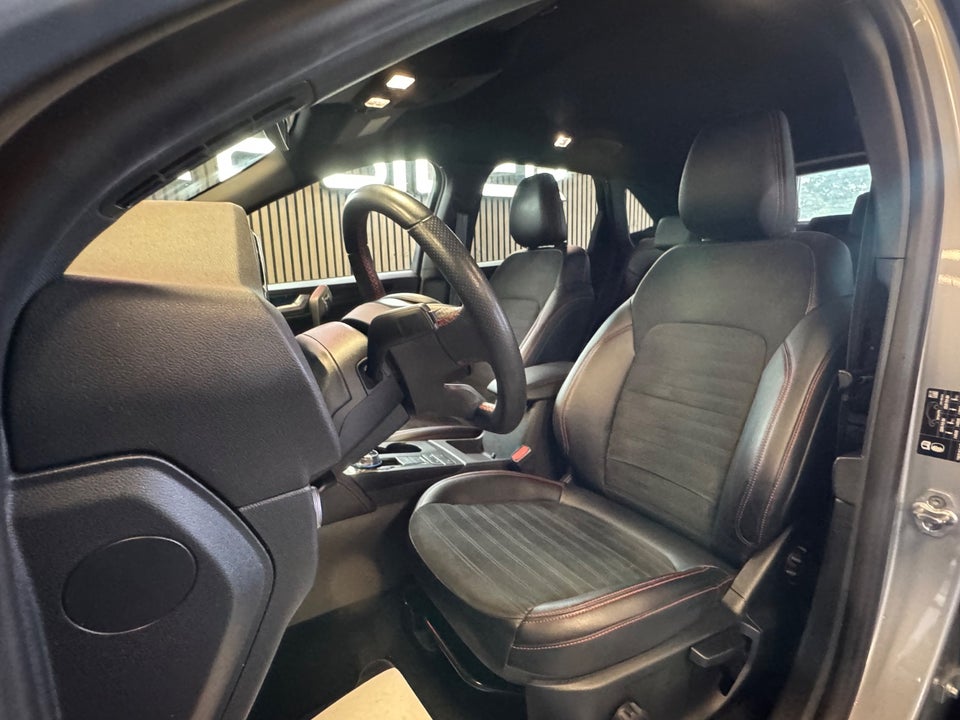 Ford Kuga 2,5 PHEV ST-Line X CVT 5d