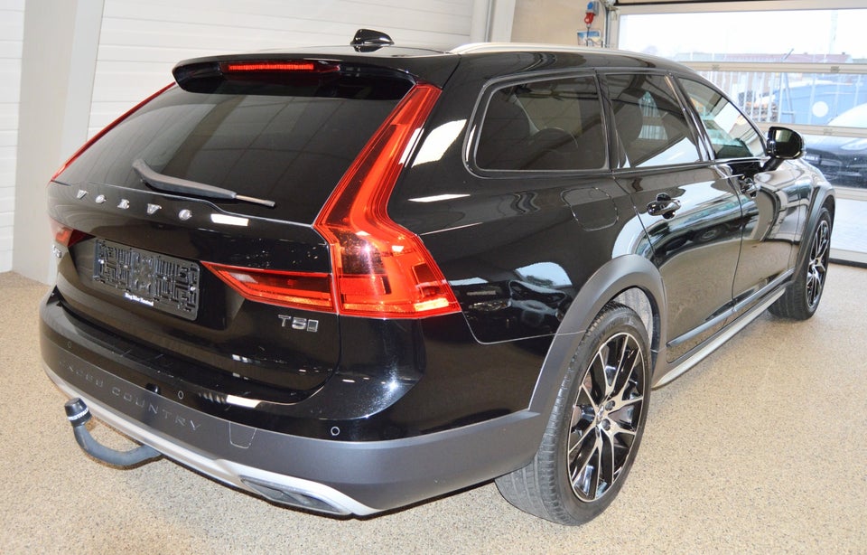 Volvo V90 CC 2,0 T5 254 aut. AWD 5d