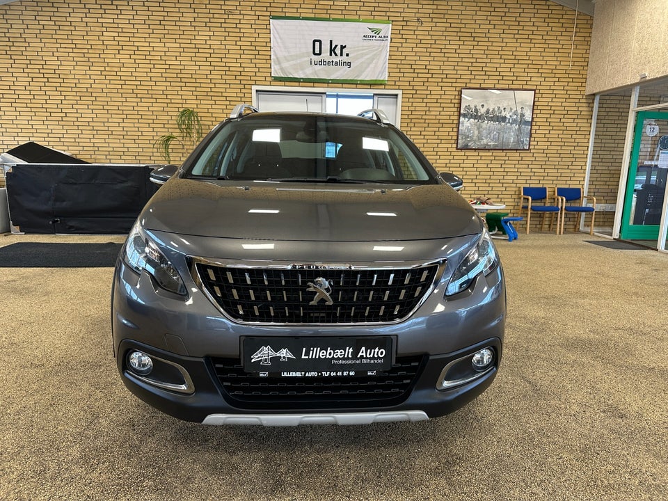 Peugeot 2008 1,2 PureTech 110 Prestige Sky 5d