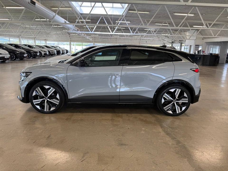 Renault Megane E-Tech 60 Iconic 5d