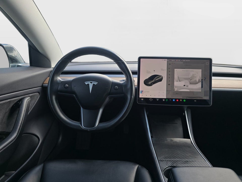 Tesla Model 3 Long Range RWD 4d