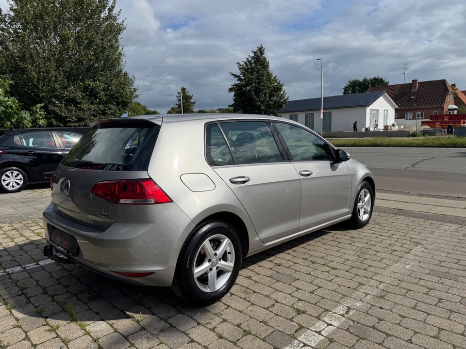 VW Golf VII 1,2 TSi 105 Trendline BMT 5d