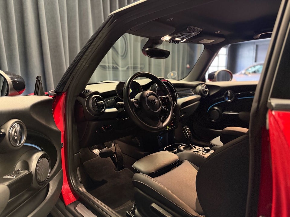 MINI Cooper SE Classic Trim 3d