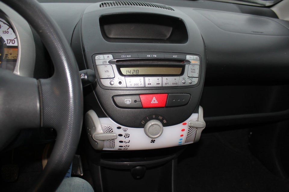 Toyota Aygo 1,0 Plus 5d