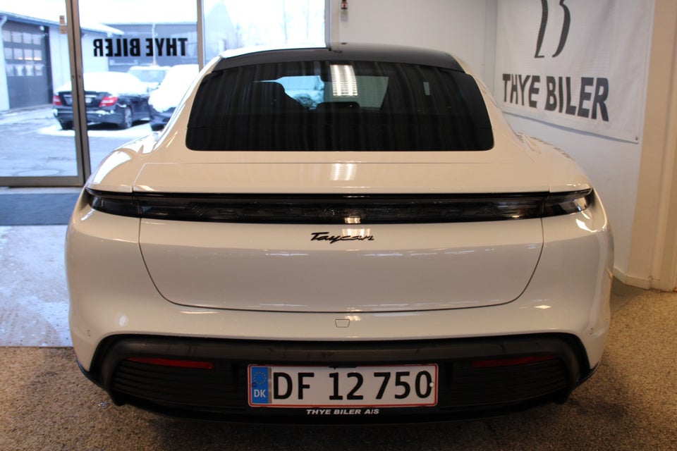 Porsche Taycan Performance+ 4d