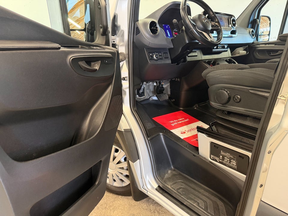 Mercedes Sprinter 319 2,0 CDi A2 Kassevogn aut. RWD