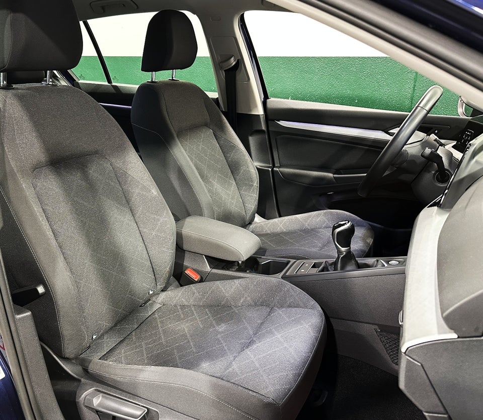 VW Golf VIII 1,5 TSi 130 Life 5d
