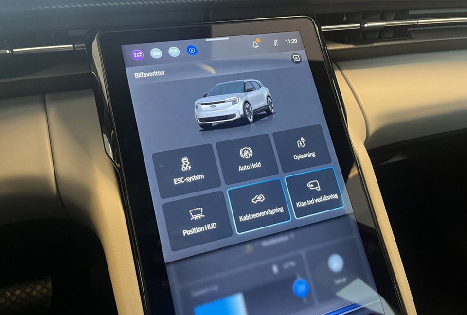 Ford Explorer 77 Premium Extended Range 5d