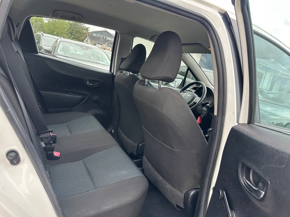 Toyota Yaris 1,0 VVT-i T2 Touch 5d