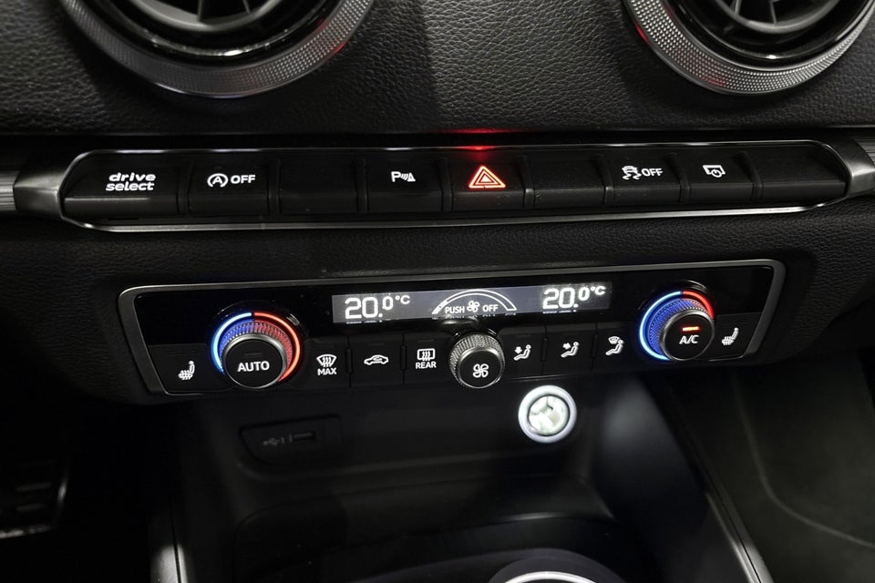 Audi A3 40 TFSi Sport Limited Sportback quattro S-tr. 5d