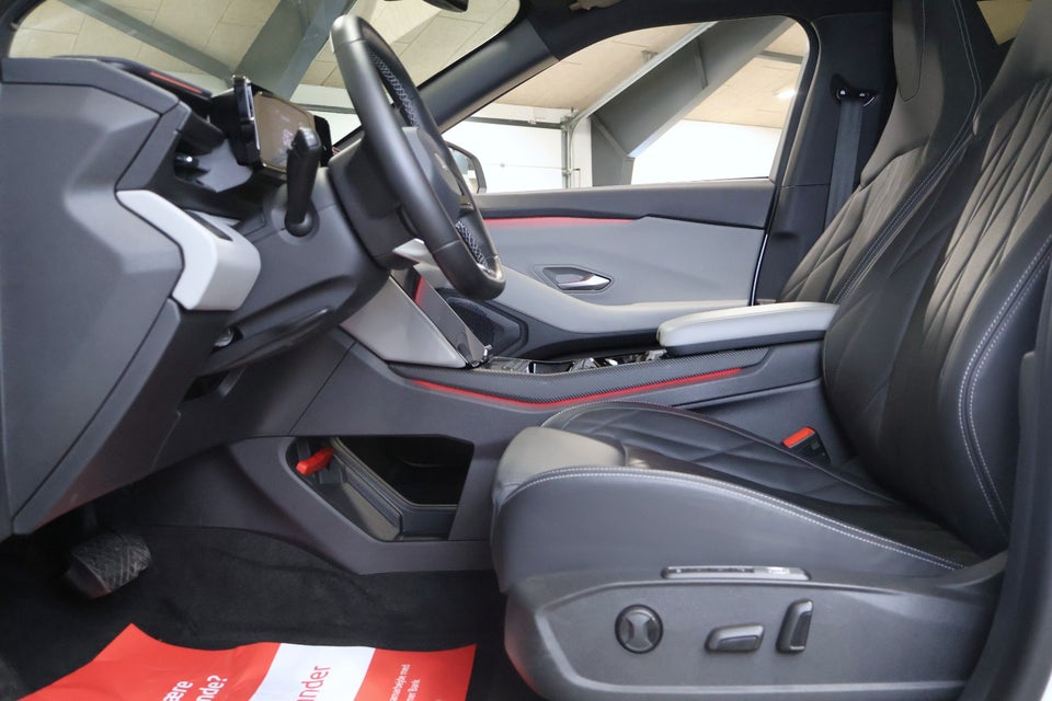 Ford Explorer 82 Premium Extended Range 5d