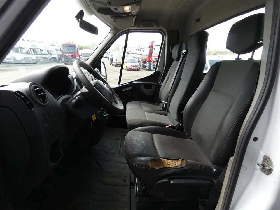 Renault Master III T35 2,3 dCi 165 L3 Ladvogn RWD 2d