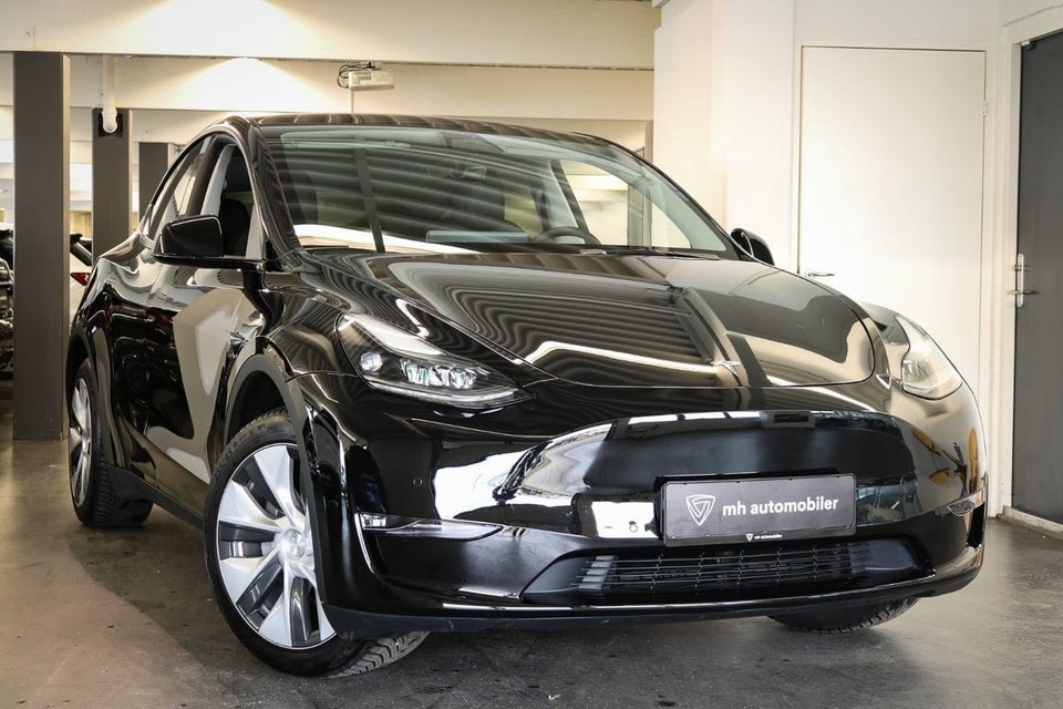 Tesla Model Y Long Range AWD 5d