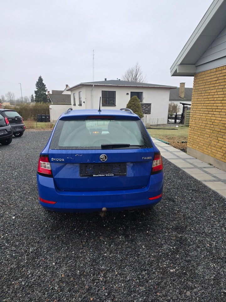 Skoda Fabia 1,0 MPi 75 Ambition Combi 5d