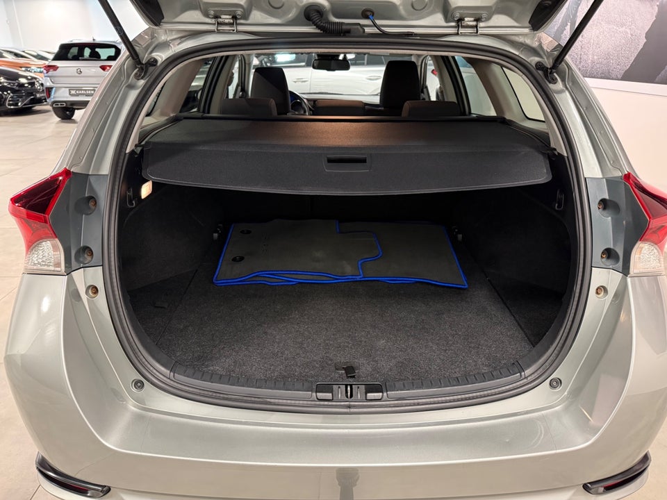 Toyota Auris 1,8 Hybrid H2 Comfort Touring Sports CVT 5d