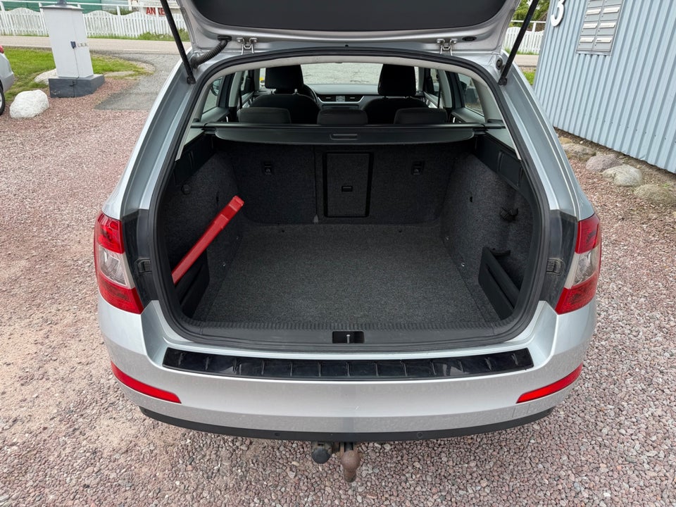 Skoda Octavia 1,2 TSi 105 Elegance Combi DSG 5d