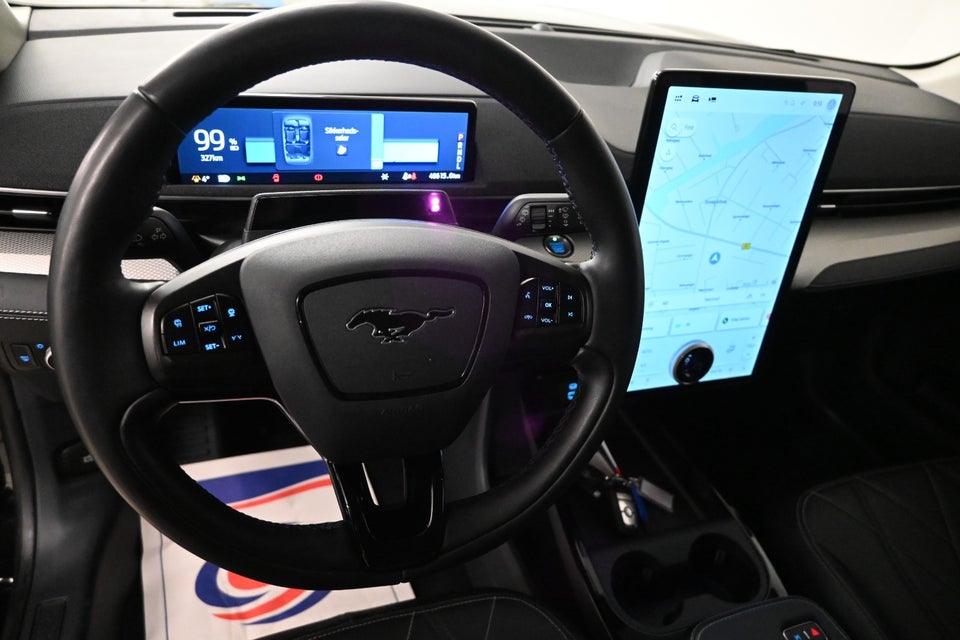 Ford Mustang Mach-E 70 Standard Range 5d