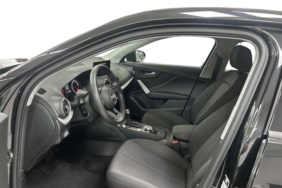 Audi Q2 35 TFSi Prestige S-tr. 5d