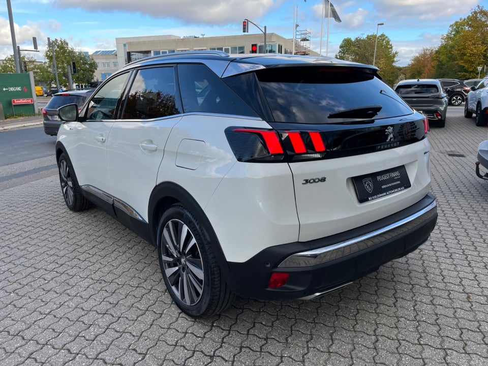 Peugeot 3008 1,6 Hybrid4 GT Premium EAT8 5d