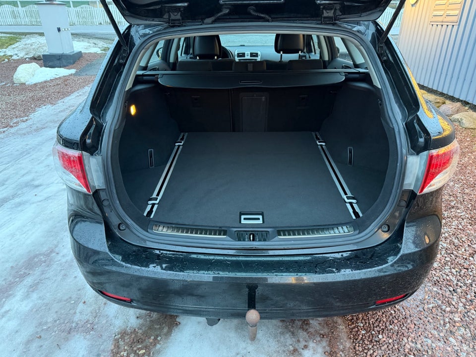 Toyota Avensis 1,8 VVT-i TX stc. 5d