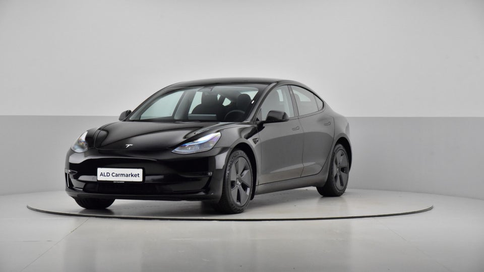 Tesla Model 3 Long Range AWD 4d