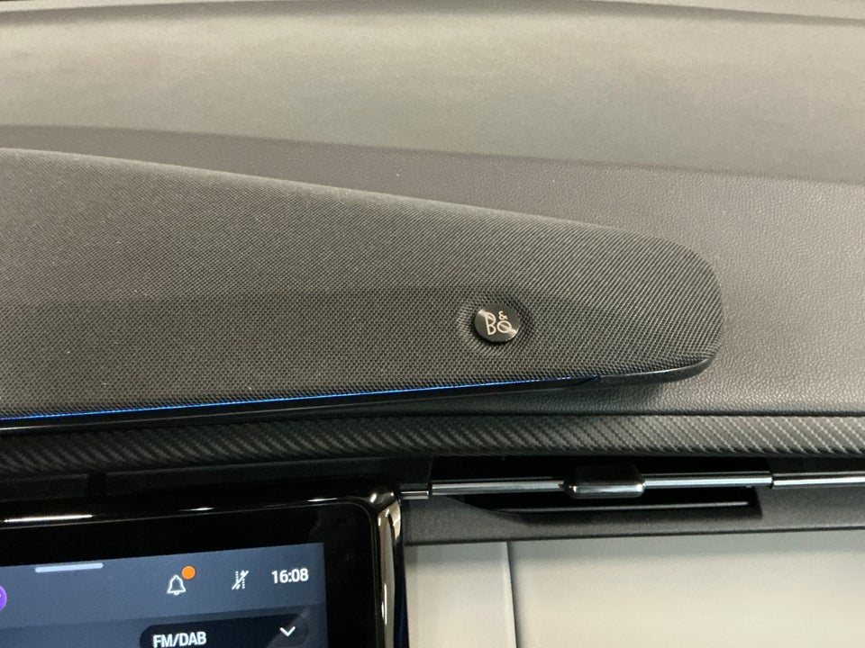 Ford Explorer 82 Premium Extended Range 5d